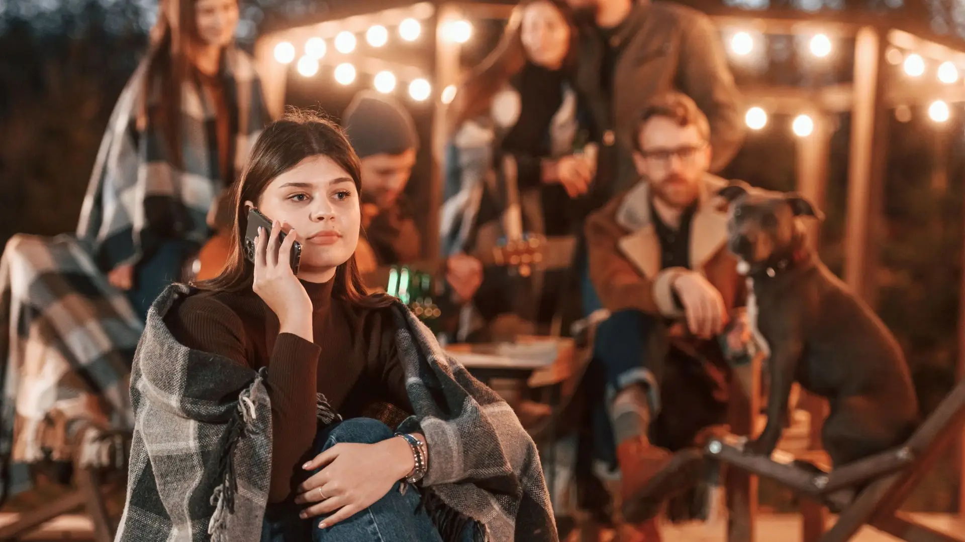 8 Subtle Signs Your Hearing is Failing